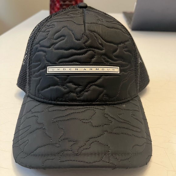 Men’s cap bundle - Picture 2 of 4